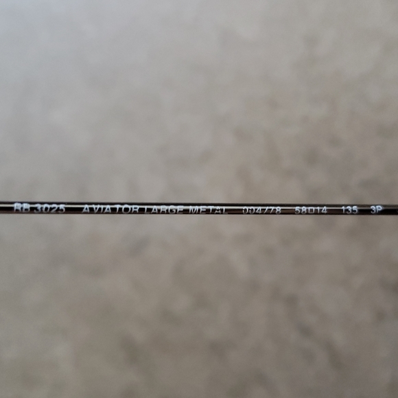 Ray Ban Polarized Large Size Aviators - Picture 3 of 4